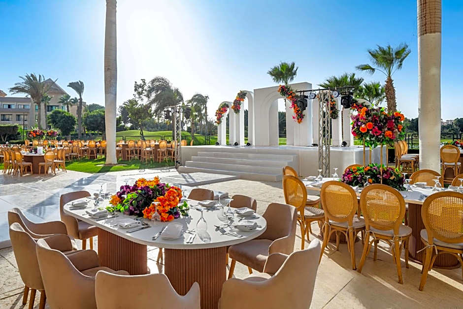 Hilton Pyramids Golf