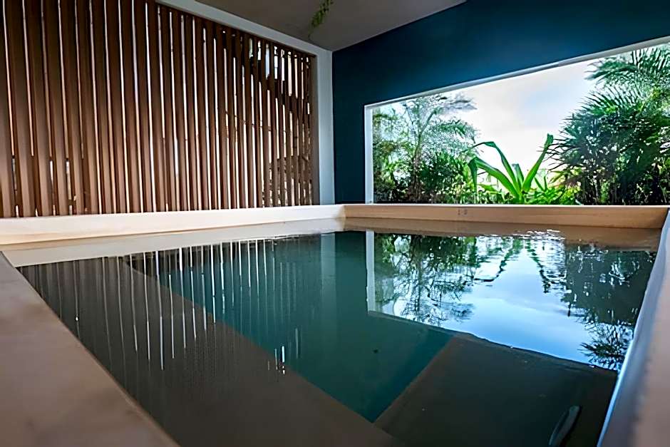 Oasis Yaaxlum