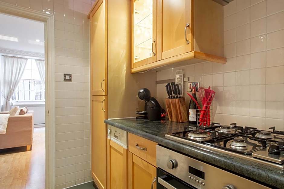Spacious 1 bed Sloane Square