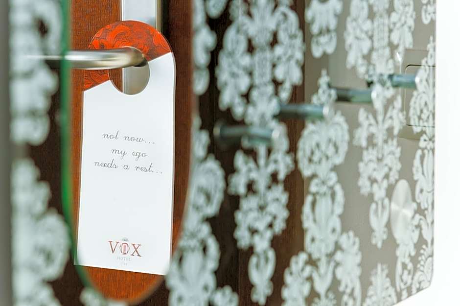 VOX Design self check in