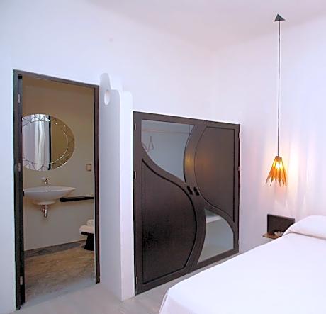 Deluxe Room with Pool View