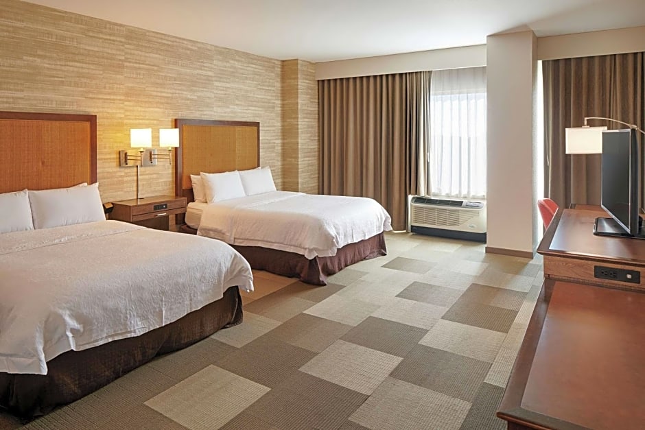 Hampton Inn By Hilton & Suites Oahu/Kapolei, HI