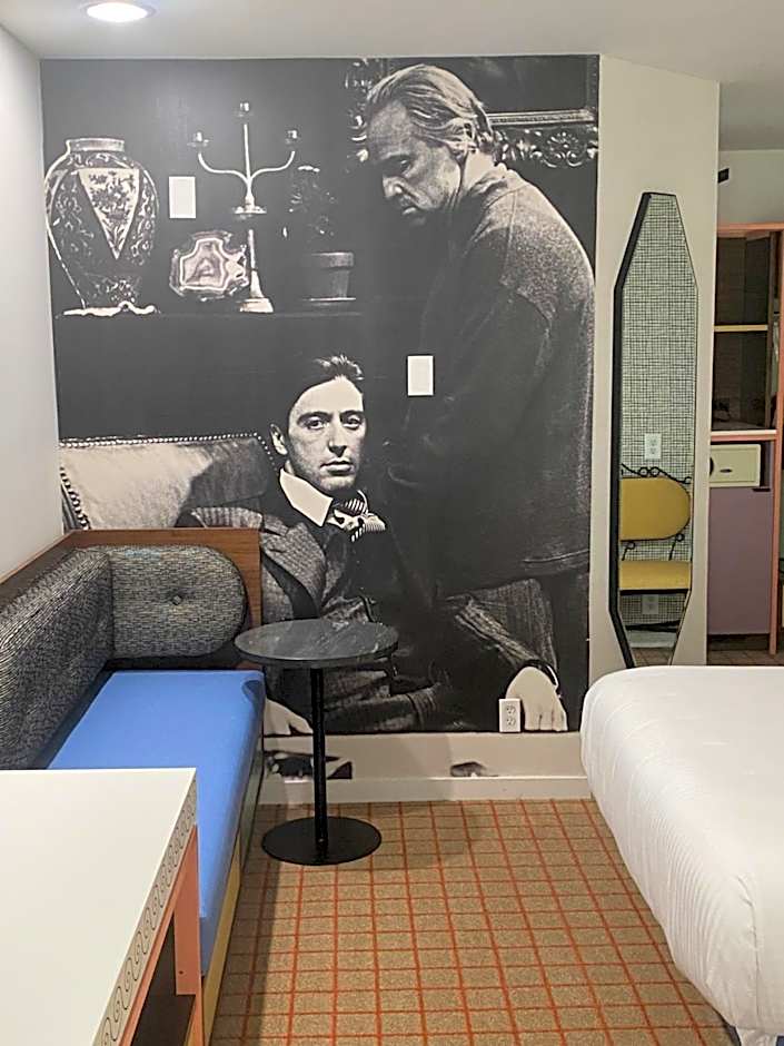 The Adler a Hollywood Hills Hotel