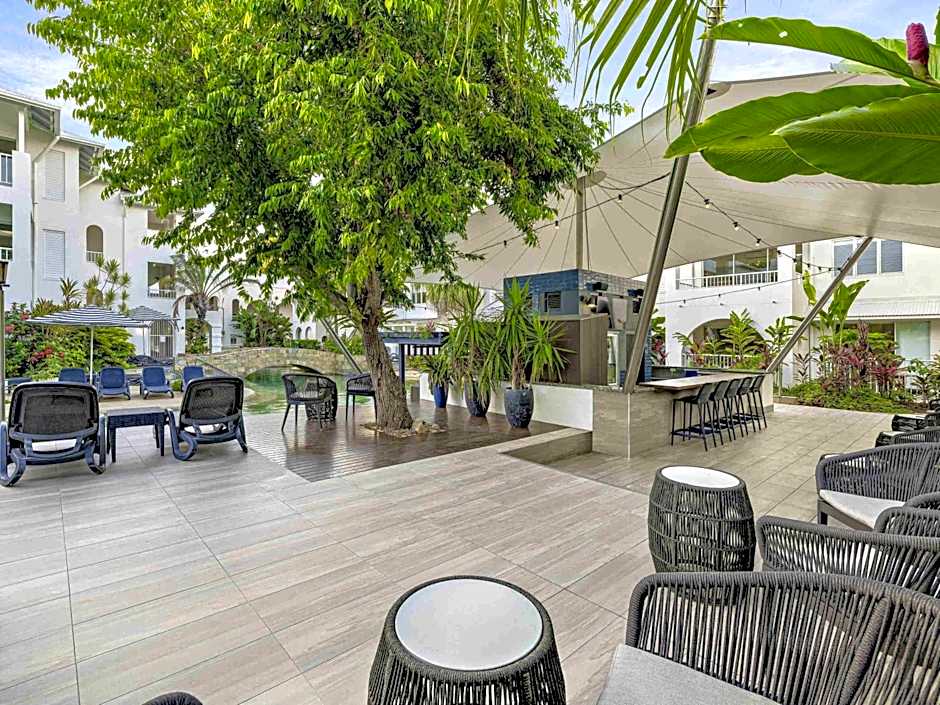 Mantra PortSea Port Douglas