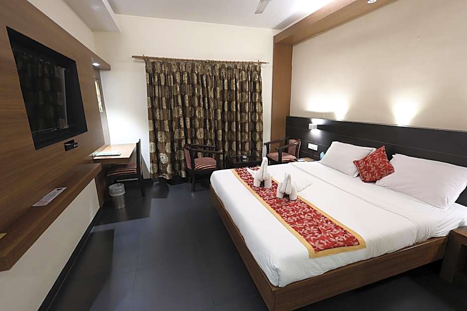 Hotel Abirami Residency