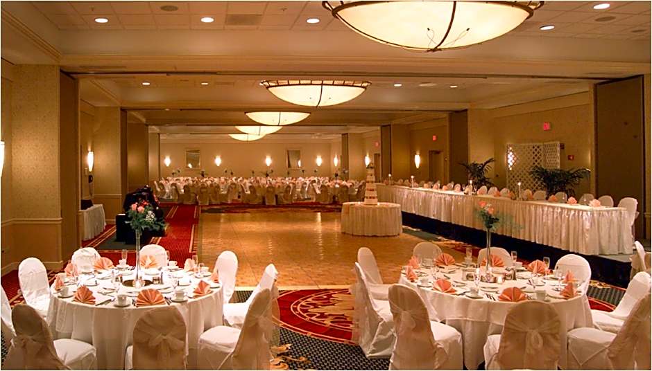 DoubleTree By Hilton Cleveland East Beachwood