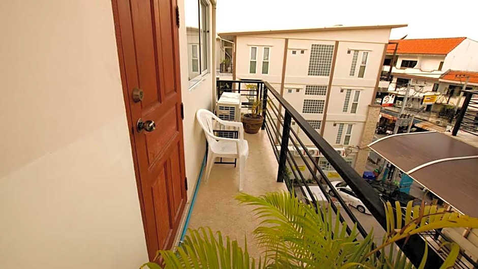 Bluebird Inn Pattaya