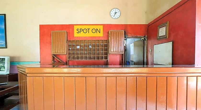 SPOT ON 2465 Hotel Raung View