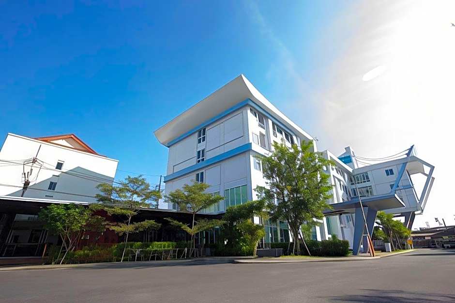 Prime Time Hotel Bang Saen