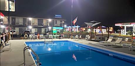 Niagara Falls Courtside Inn