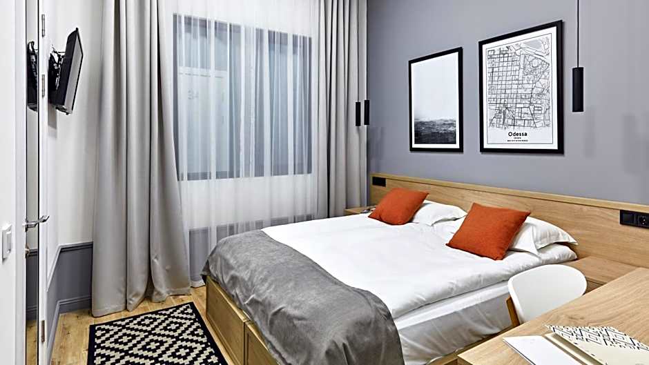Wine and Pillow Hotel by Frapolli