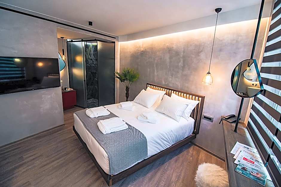 Project 3 Urban Chic Hotel