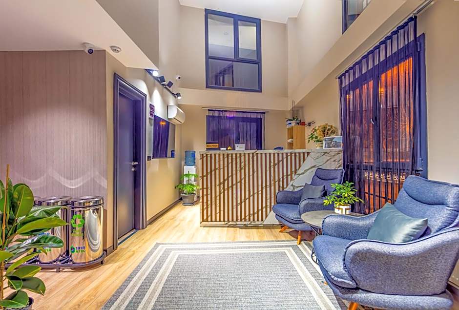 Lenora Airport Hotel