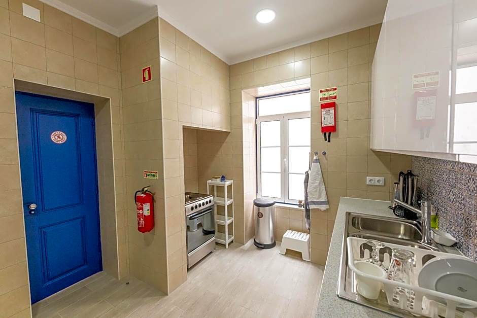 Help Yourself Hostels - Parede