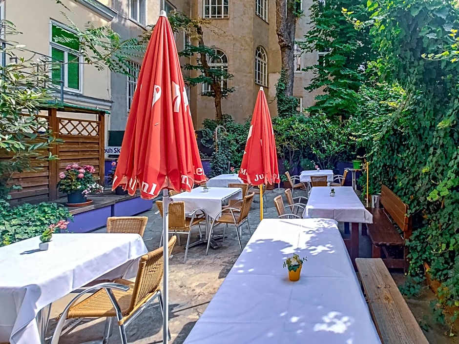 Westend City Hostel