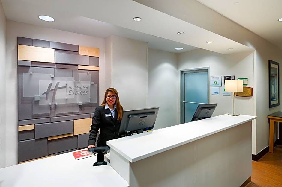Holiday Inn Express - Times Square By IHG