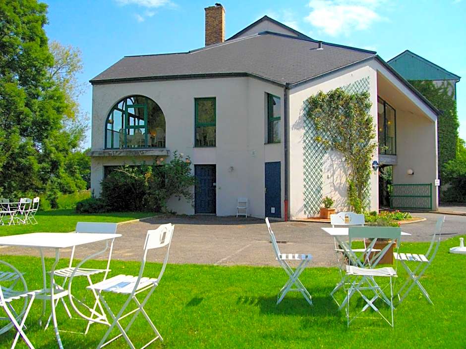 Golf Hotel Colvert - Room Service Disponible