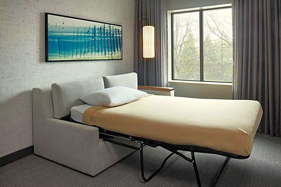 Courtyard by Marriott Hamilton