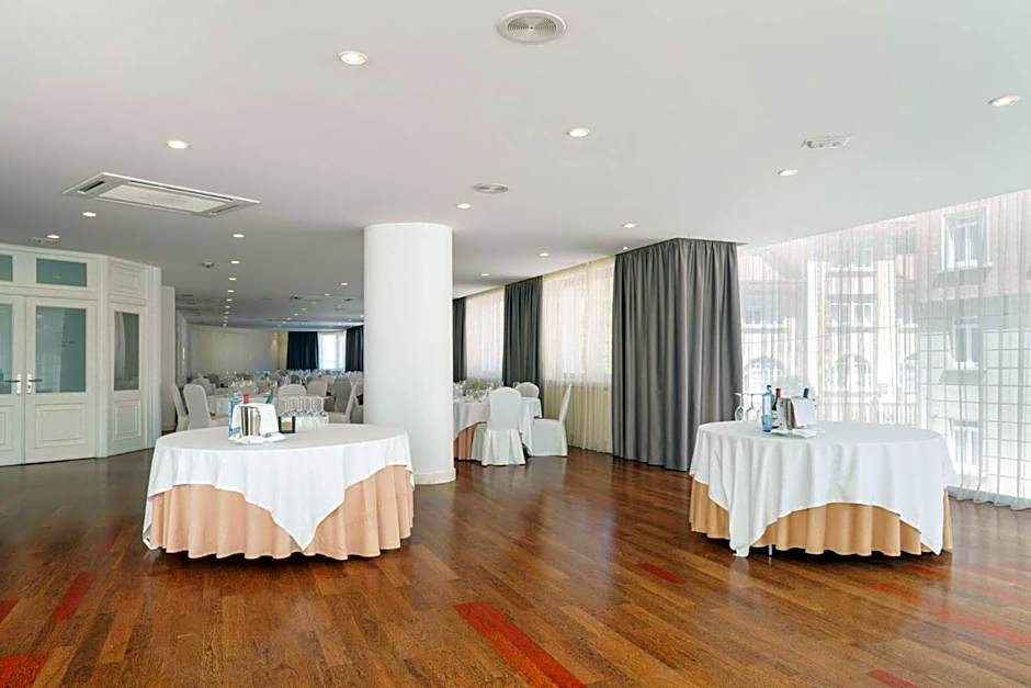Hotel Almirante