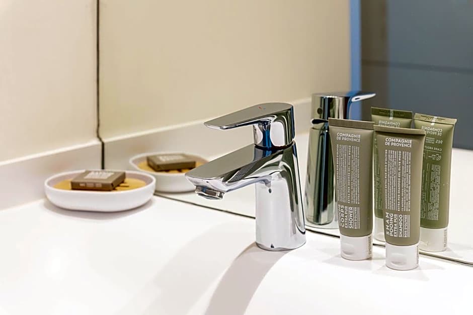 The Babel Community - République - Joliette