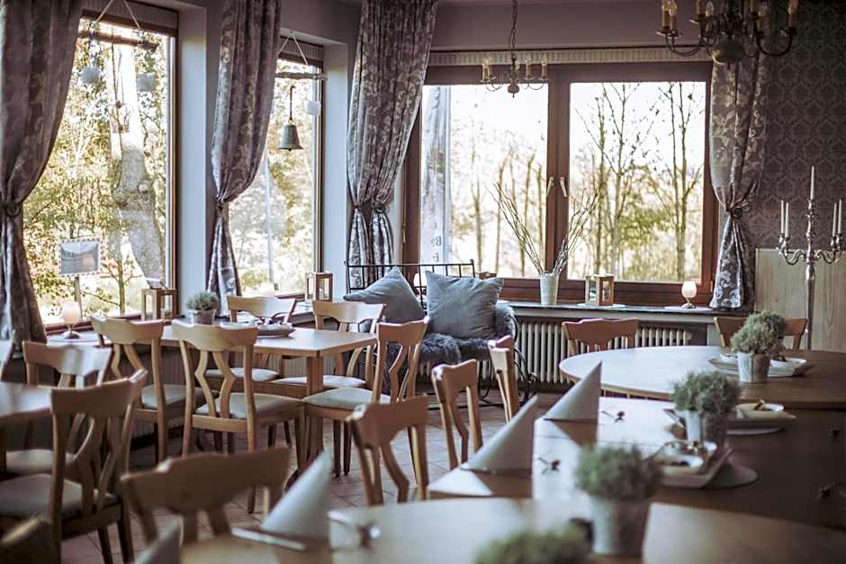 Hotel Zur Burg Sternberg