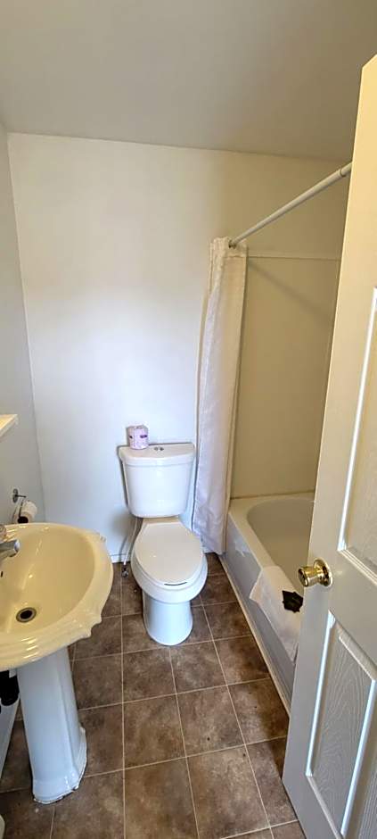 North Shore Wayside Inn