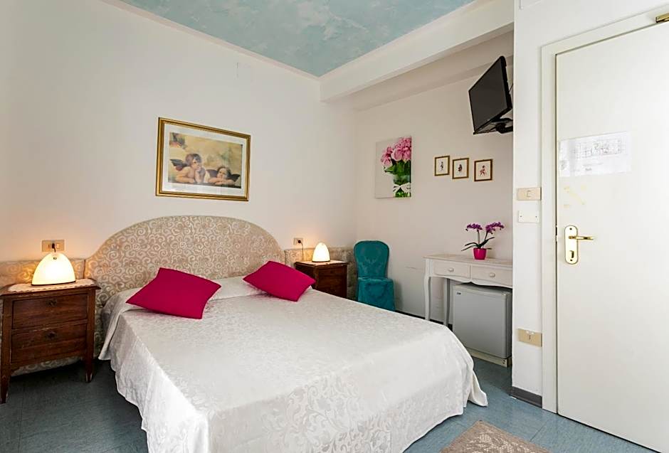 Hotel Elpiro