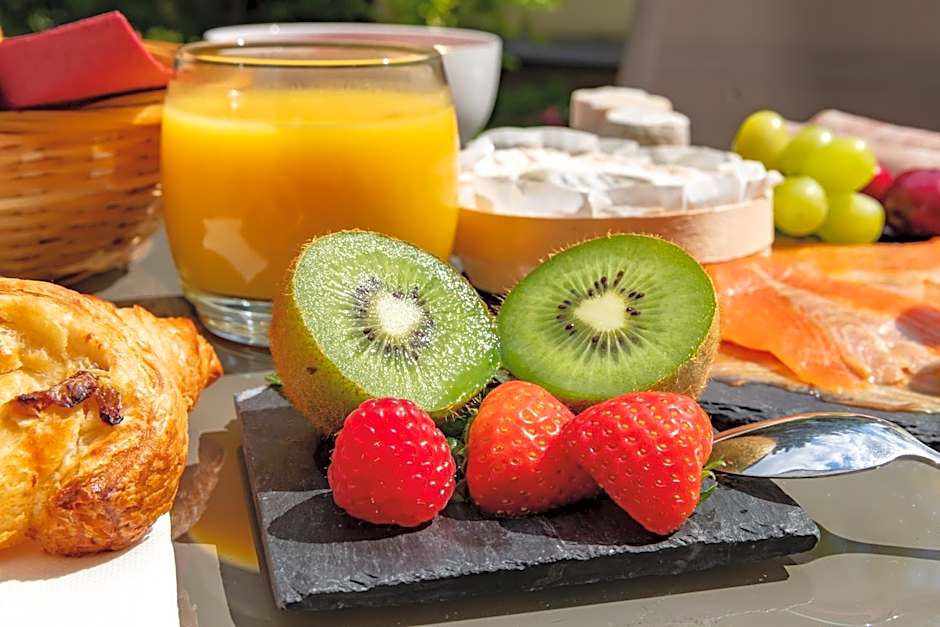 Hotel Montbriand Antony - Ancien Alixia