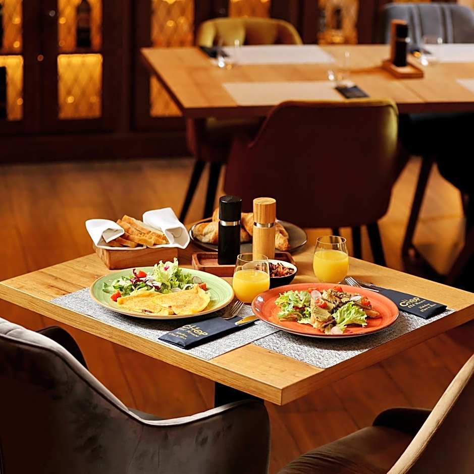 Chop Old House Hotel