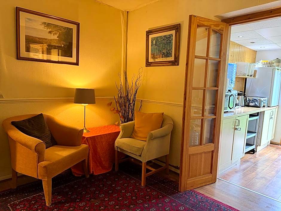 Charde Guest House
