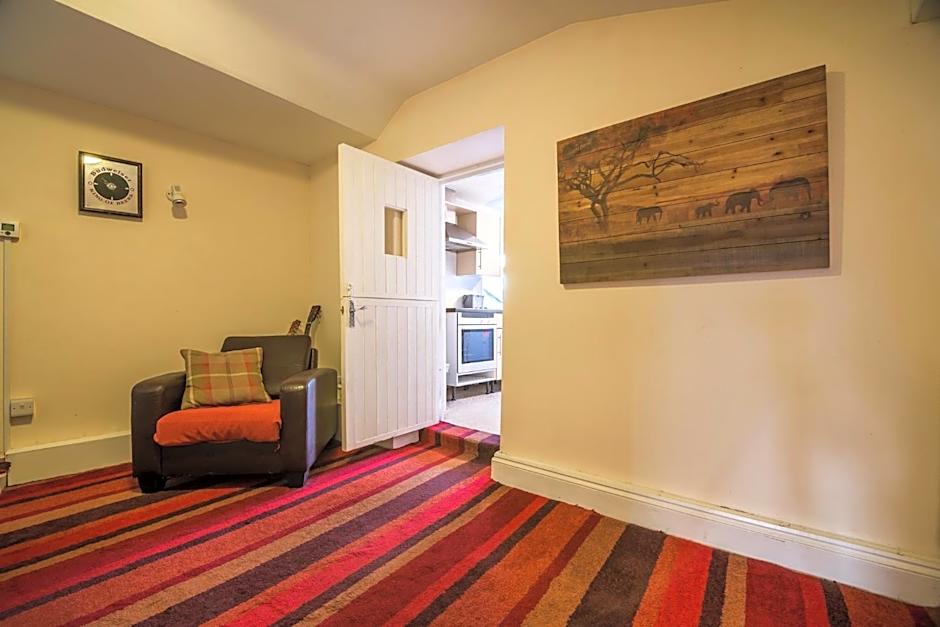 Manorbier Castle Inn Sunset Room