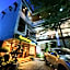 Madonna Hometel and Suites
