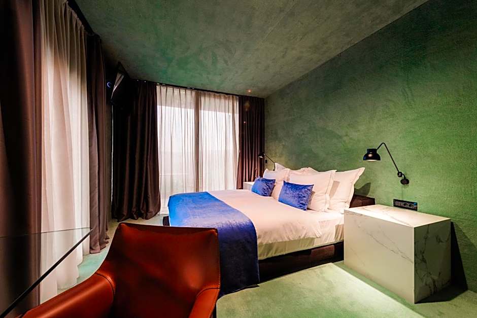 Winery & Design hotel ROXANICH