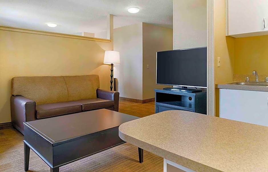 Extended Stay America Suites - Detroit - Madison Heights
