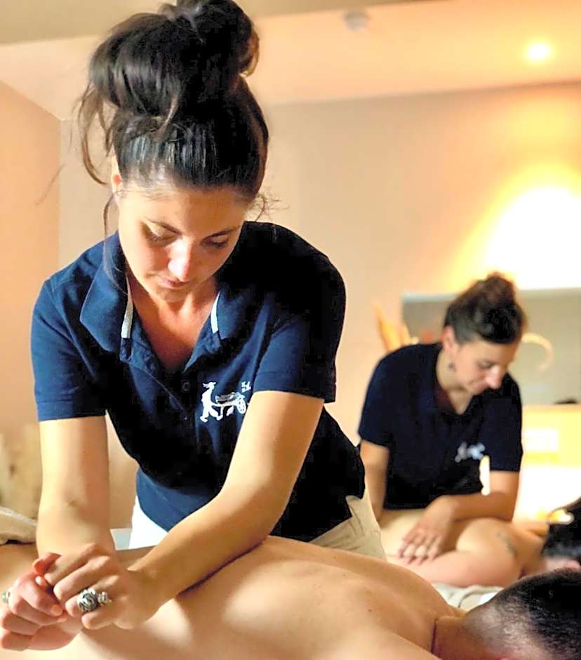 Eco-Domaine La Fontaine - HOTEL-SPA - 300 m Plage de la Fontaine aux Bretons