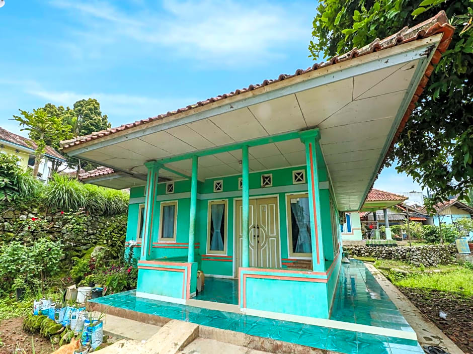 OYO Homes 90991 Eco Tourism Desa Panundaan Ciwidey 2 Syariah