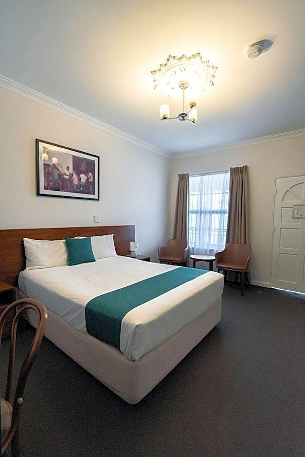 The Rose Hotel & Motel