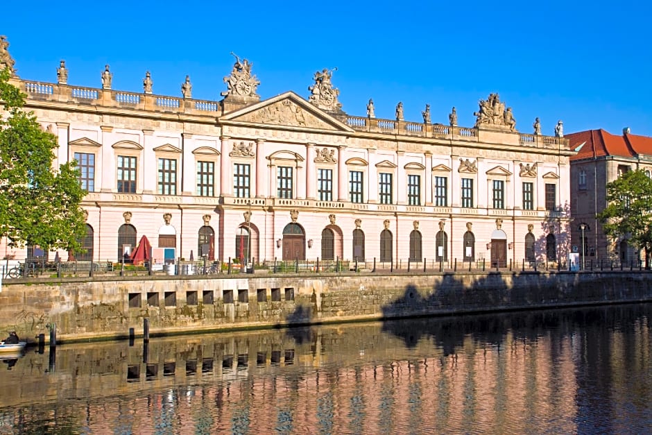 Mikon Eastgate Hotel - City Centre