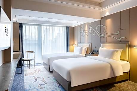 Deluxe Standard Room with View