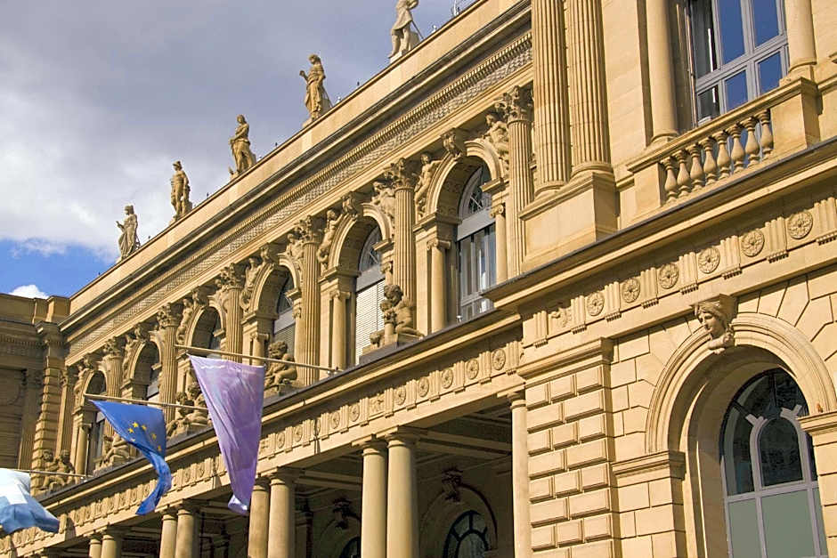 Bristol Hotel - Frankfurt City - Central Station