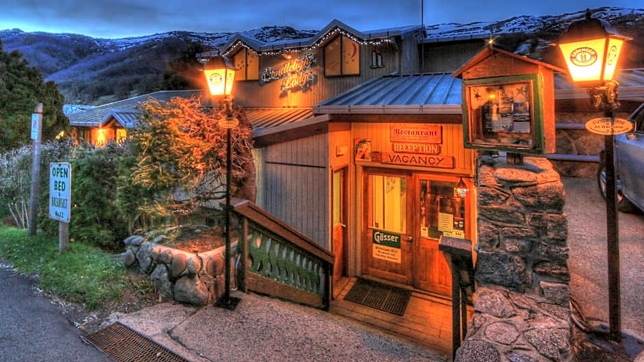 Candlelight Lodge