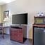 Best Western Plus Mansfield Inn & Suites