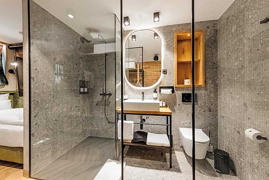 ONE66 Hotel