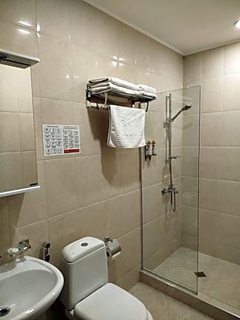 Comfort Quadruple Room