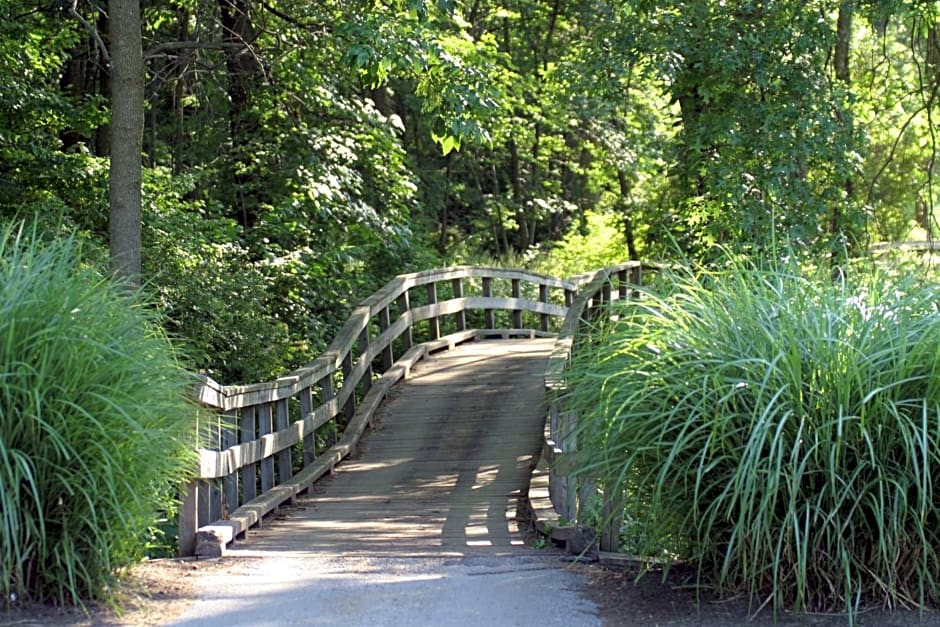 Bridges Guest Quarters