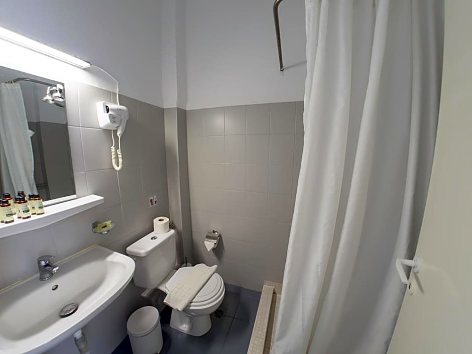 Amaryllis Beach Hotel