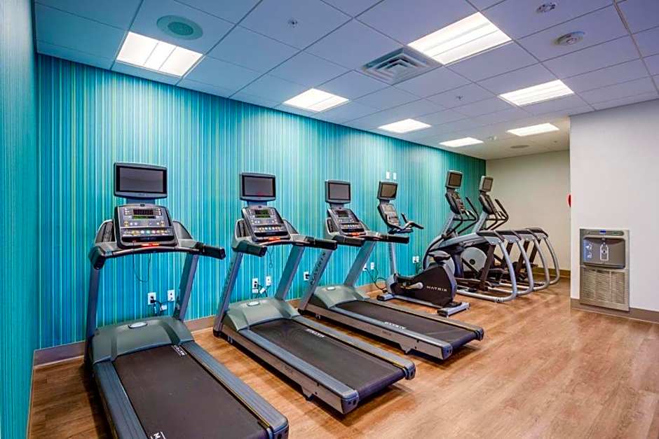 Holiday Inn Express & Suite Milroy - Reedsville By IHG