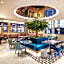Renaissance Porto Lapa Hotel