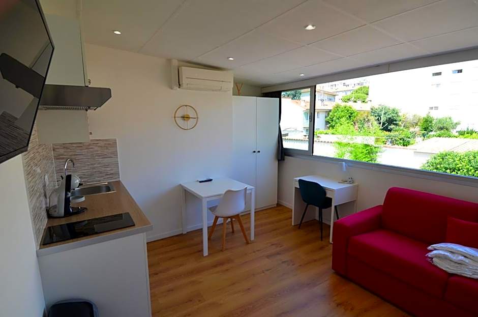 STUDIO CASSIN - next to tramway line 2 near airport