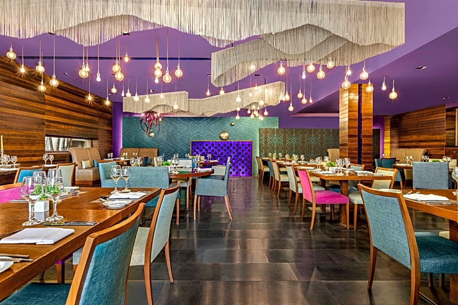 Trademark Collection By Wyndham Lazart